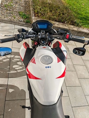 Honda CB 500 F Bild 3
