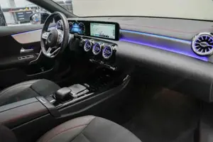 Mercedes-Benz CLA 180 Bild 8