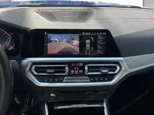 BMW 330i M Sport // Head-Up // Laserlicht // elektr. Sitzverstellung Bild 8