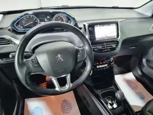 Peugeot 2008 Bild 6
