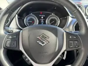 Suzuki Vitara Bild 11
