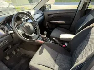 Suzuki Vitara Bild 9