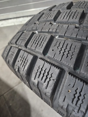 Reifen Jeep SUV Bild 2