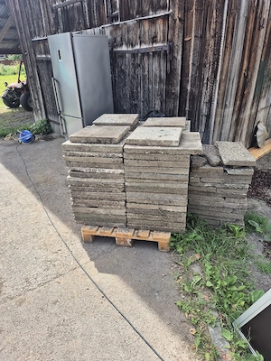 Waschbetonplatten zu verschenken