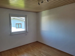 Schöne helle 3 Zimmer Penthauswohnung ca. 70 mit großer Dachterrasse ca.28 m2 und 30 m2 Hobbykeller  Bild 9