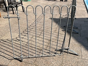 Poolzaun mit Eingangstüren Bild 4