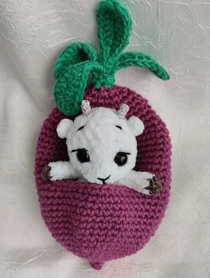 Gestricktes Spielzeug: Ziege im Rüben.  Bild 3