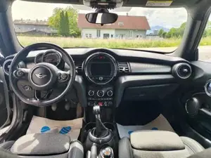 MINI Cooper 100 kW (136 PS), Schaltgetriebe Bild 10
