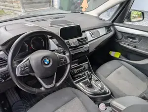 BMW 218D xDrive gebraucht in gutem Zustand Bild 7