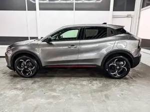 Alfa Romeo Junior Speciale IBRIDA MATRIX ACC KEYLESS NAVI 1.2 E-D... Bild 3