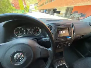 VW Tiguan 2.0 TDi Bild 2