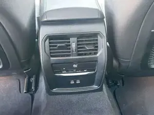 BMW 320 Bild 15