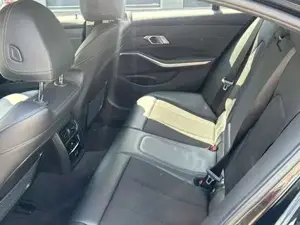 BMW 320 Bild 14