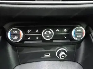 Alfa Romeo Stelvio Bild 7