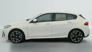 BMW 1er 120d 163 ch DKG7 M Sport 120 120 kW (163 PS), Automatik, Frontantrieb Bild 4