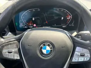 BMW 320 Bild 8