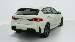 BMW 1er 120d 163 ch DKG7 M Sport 120 120 kW (163 PS), Automatik, Frontantrieb Bild 7