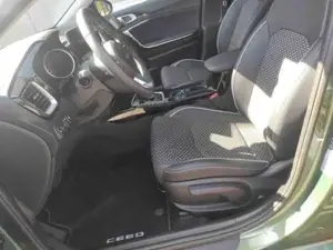 Kia Ceed / cee'd Platinum AT*LED*Navi*Shzg*PDCv+h*Cam*SD*17' 103... Bild 8