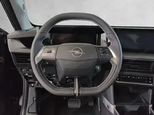 Opel Frontera Bild 9