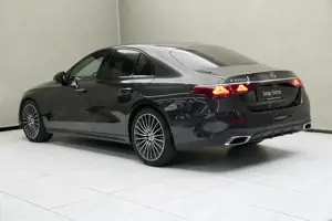 Mercedes-Benz E 220 d 4MATIC Limousine W-Paket Sport S-Sitz Bild 10
