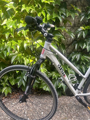 Trekking Bike Kraftstoff Bild 2