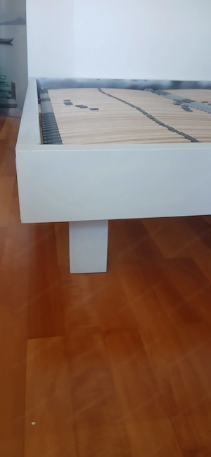Bettgestell mit Lattenrost ohne Matratze  Bild 2