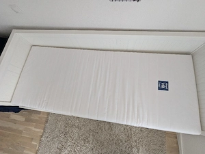 Gebrauchtes Hemnes Bett von IKEA inkl. Matratzen zu verkaufen Bild 2