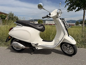 Vespa Primavera 50 Kubik 2 Takt weiß Bild 3
