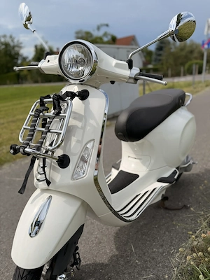 Vespa Primavera 50 Kubik 2 Takt weiß Bild 15