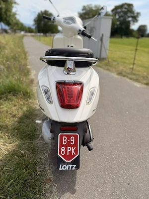 Vespa Primavera 50 Kubik 2 Takt weiß Bild 4