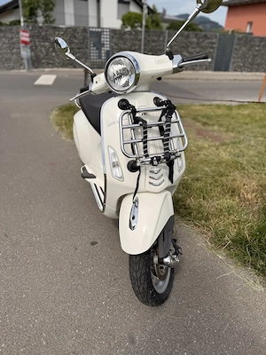 Vespa Primavera 50 Kubik 2 Takt weiß Bild 9
