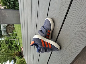 Verkaufe Kinder Schuhe Adidas Nummer 20 Bild 4