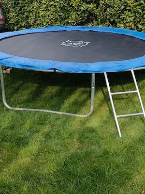 Trampolin ganz neuwertig Bild 2
