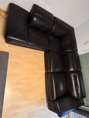 Ledercouch mit elektrischer Relaxfunktion  Bild 4