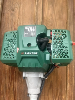 2 ungebrauchte PARKSIDE  Benzin-Sensen  PBS 2 D4 , mit Schultergurten, 1,8 PS zu verkaufen Bild 3