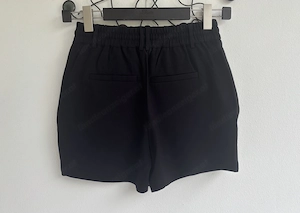 Feine schwarze Damen Shorts von Only Bild 2