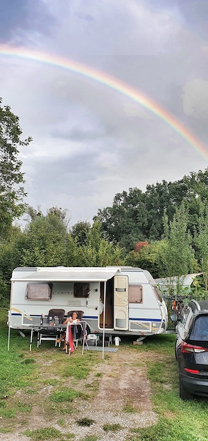 Wohnwagen mit Längsbetten Bild 8