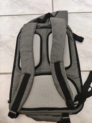 Rucksack mit großem Fassungsvermögen, geeignet für Laptops Bild 3