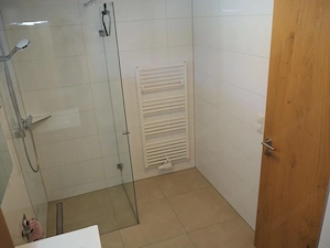 Wohnkomfort trifft Gemütlichkeit   Helle Wohnung mit sonniger Terrasse Bild 4