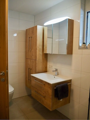 Wohnkomfort trifft Gemütlichkeit   Helle Wohnung mit sonniger Terrasse Bild 2