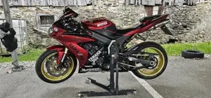 Yamaha YZF R1 Bild 2