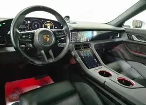 Porsche Taycan Bild 9