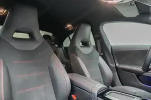 Mercedes-Benz CLA 180 Bild 9