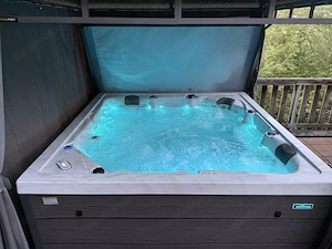 Whirlpool von  der Firma Waterwave Marke Maddison  Bild 5