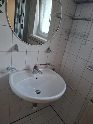 2 zimmerwohnung zu vermieten Bild 5