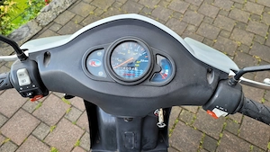 Kymco Agility 50 Moped Roller Bild 5