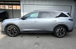 Peugeot 5008 Hybrid 136 Allure Bild 3
