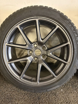 Tesla Model 3 Aero Felgen Bild 2