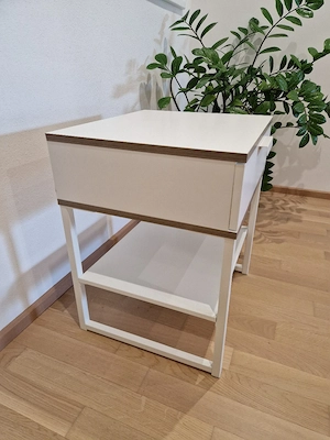Nachtkästchen (weiß Holzoptik) Bild 2