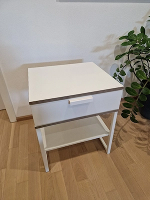 Nachtkästchen (weiß Holzoptik)